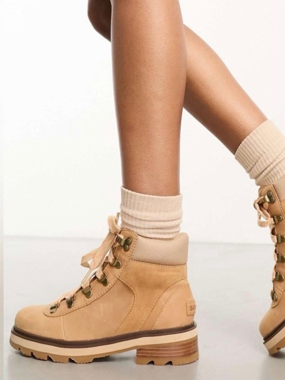 New Women’s Sorel Tan  Leather Lennox Waterproof Hikers No Box 8 1/2